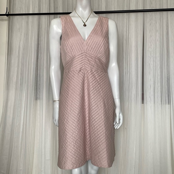 J.Crew 100% cotton lined midi, fit & flare soft pink, pleats blush pink. Size 4 - Picture 3 of 17
